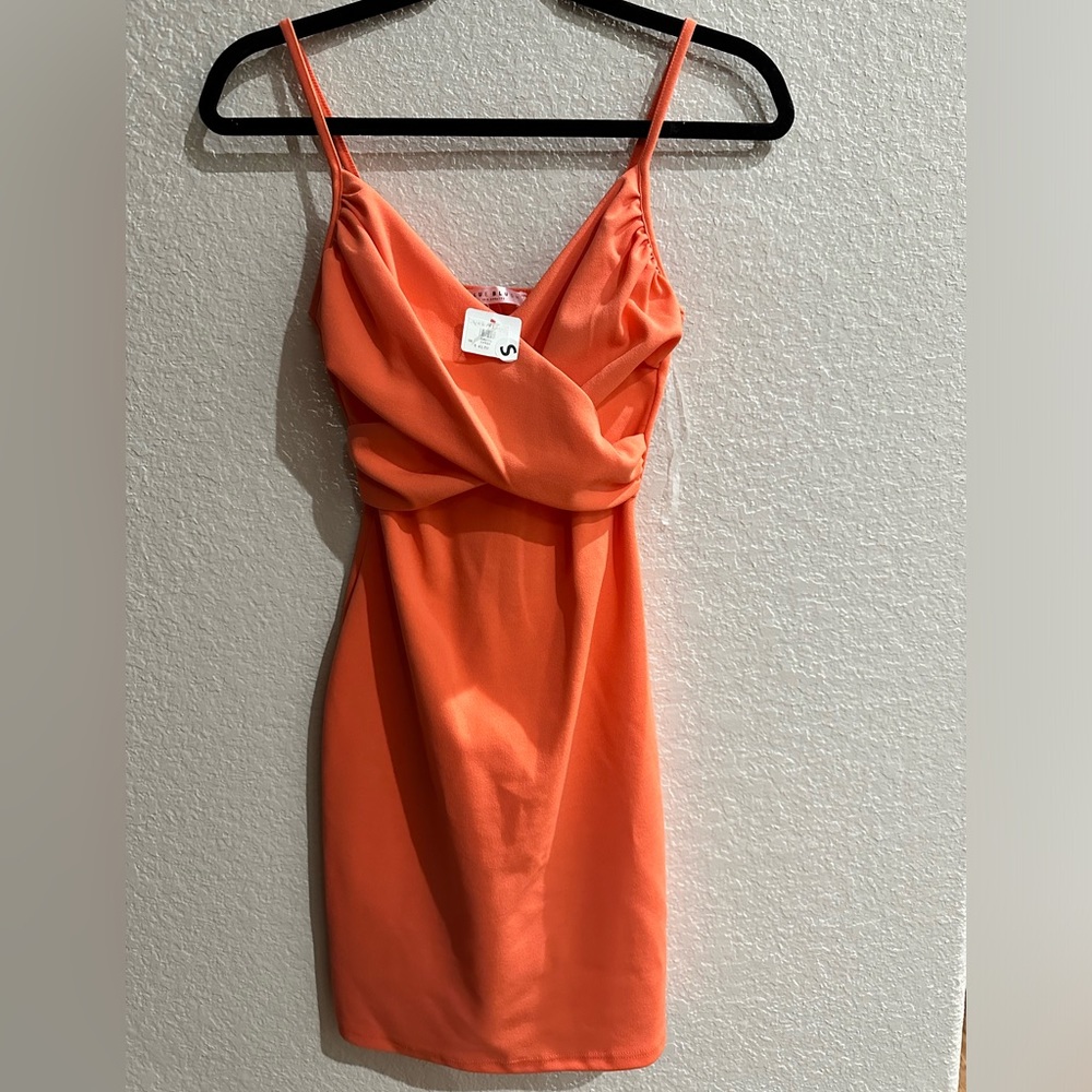 Size Small - peach/orange mini dress